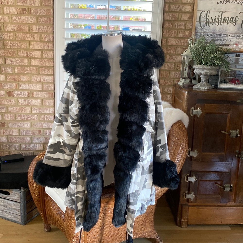 KINIKISS BLACK FAUR FUR LINED CAMOUFLAGE COAT JACKET XXL NEW